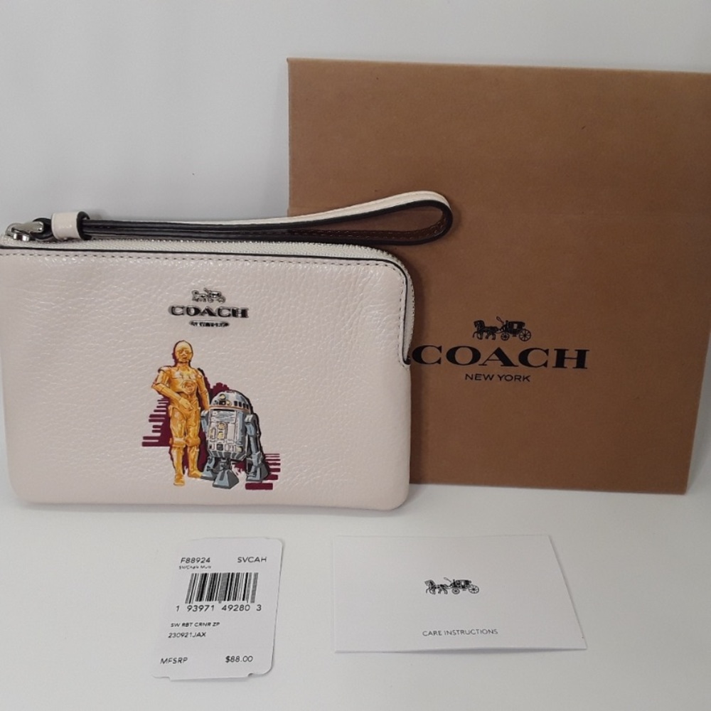 COACH Star Wars Lmtd Ed Never Used Wristlet